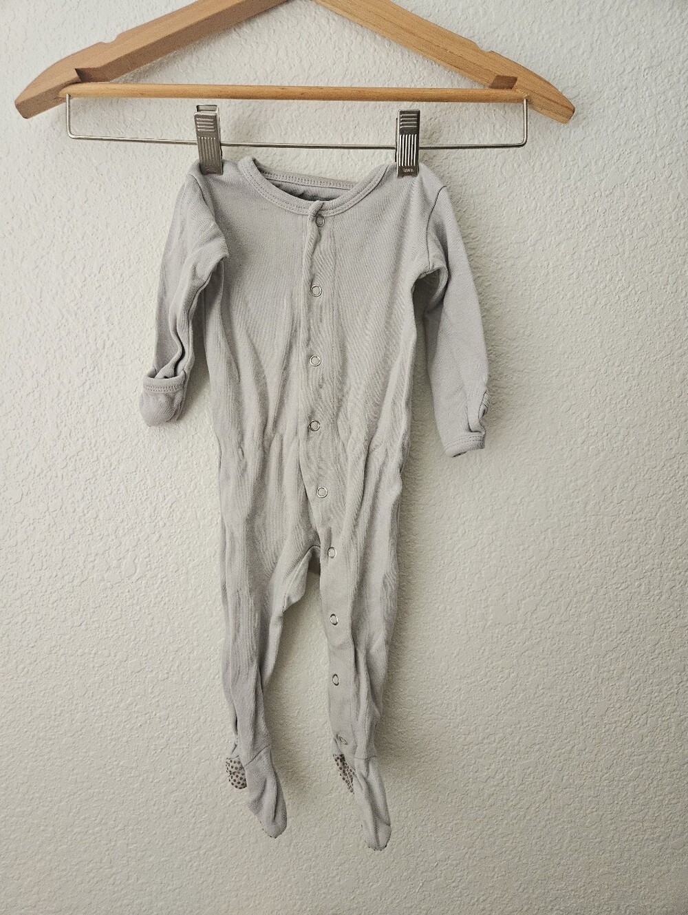 l'oved baby organic cotton snap sleeper pajamas, gray 3-6 months